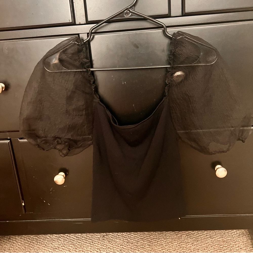 Black Puff Sleeve Top